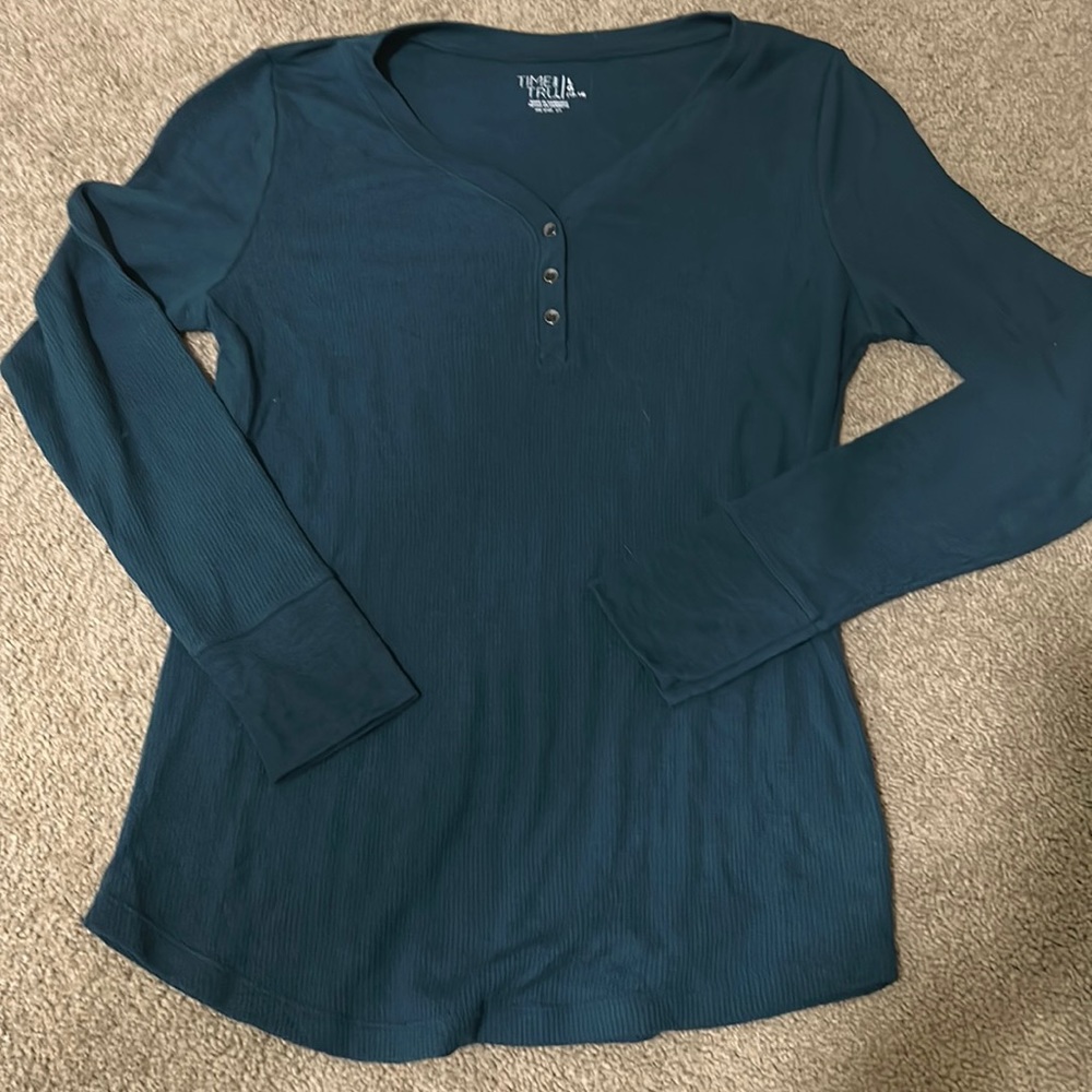 Time and Tru Henley top turquoise size L